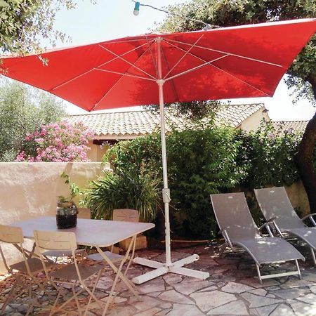 Stunning Apartment In Pignan With Kitchen Exterior foto